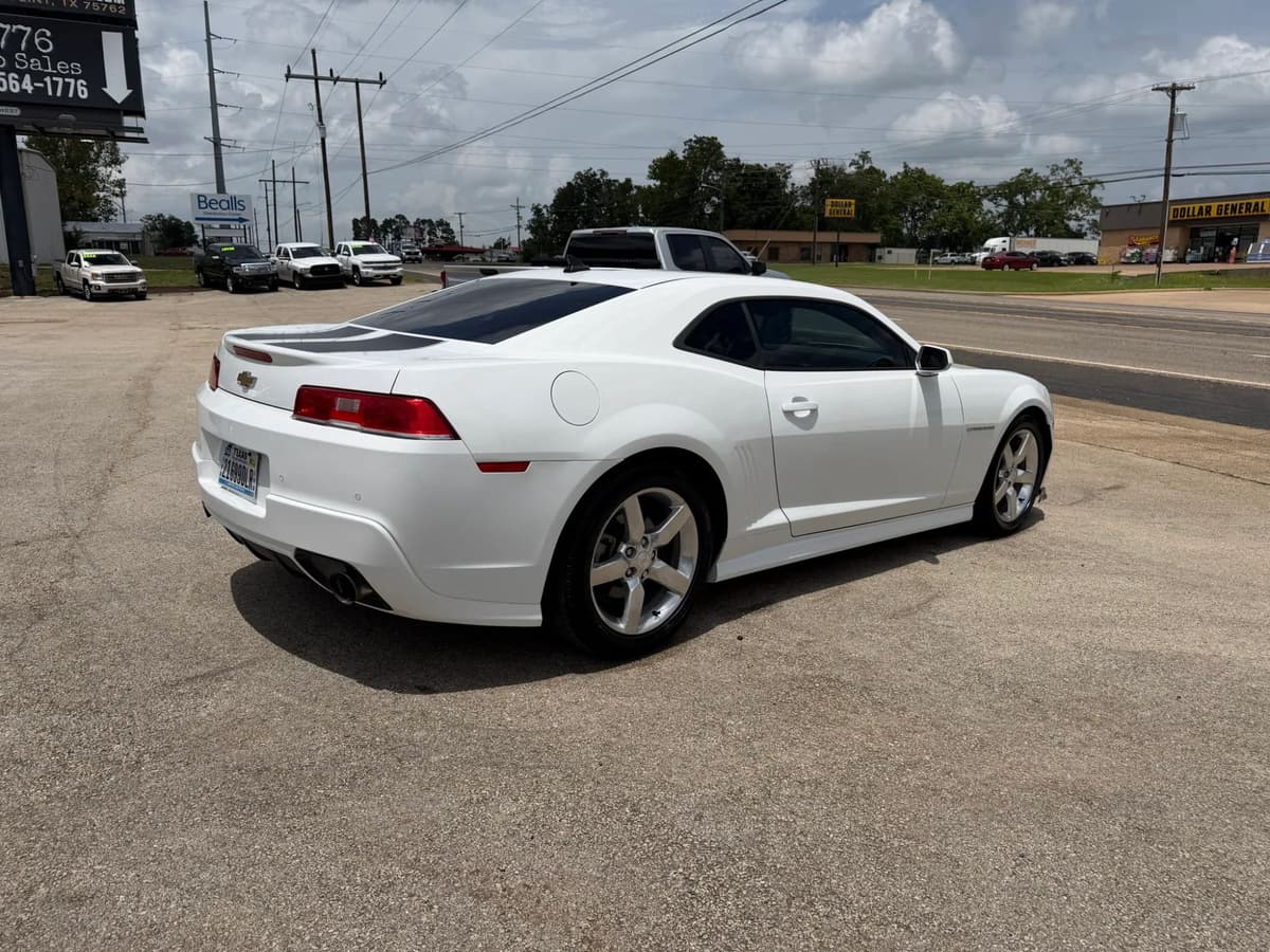 2015 Chevrolet Camaro 16