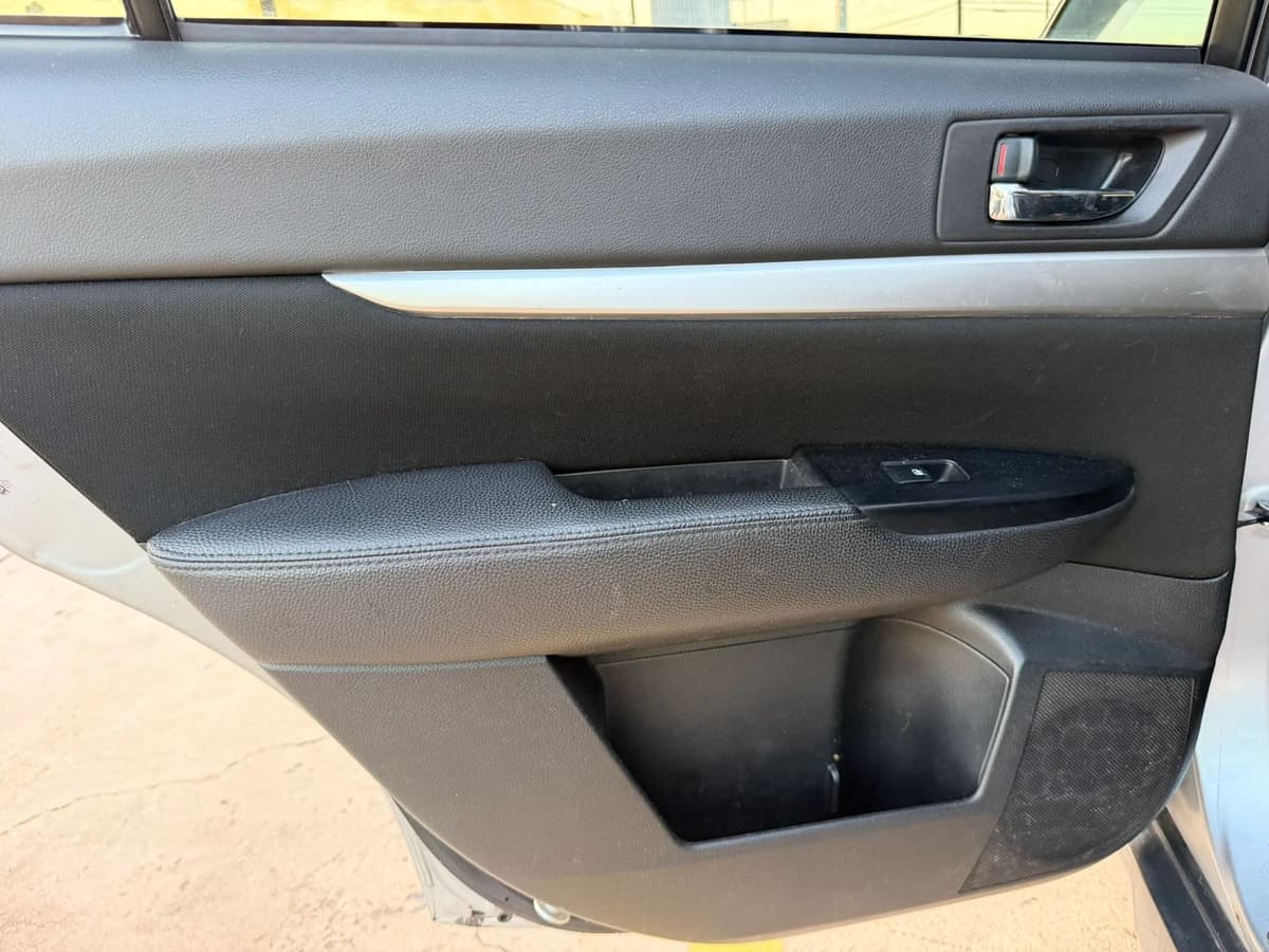 2014 Subaru Outback 69
