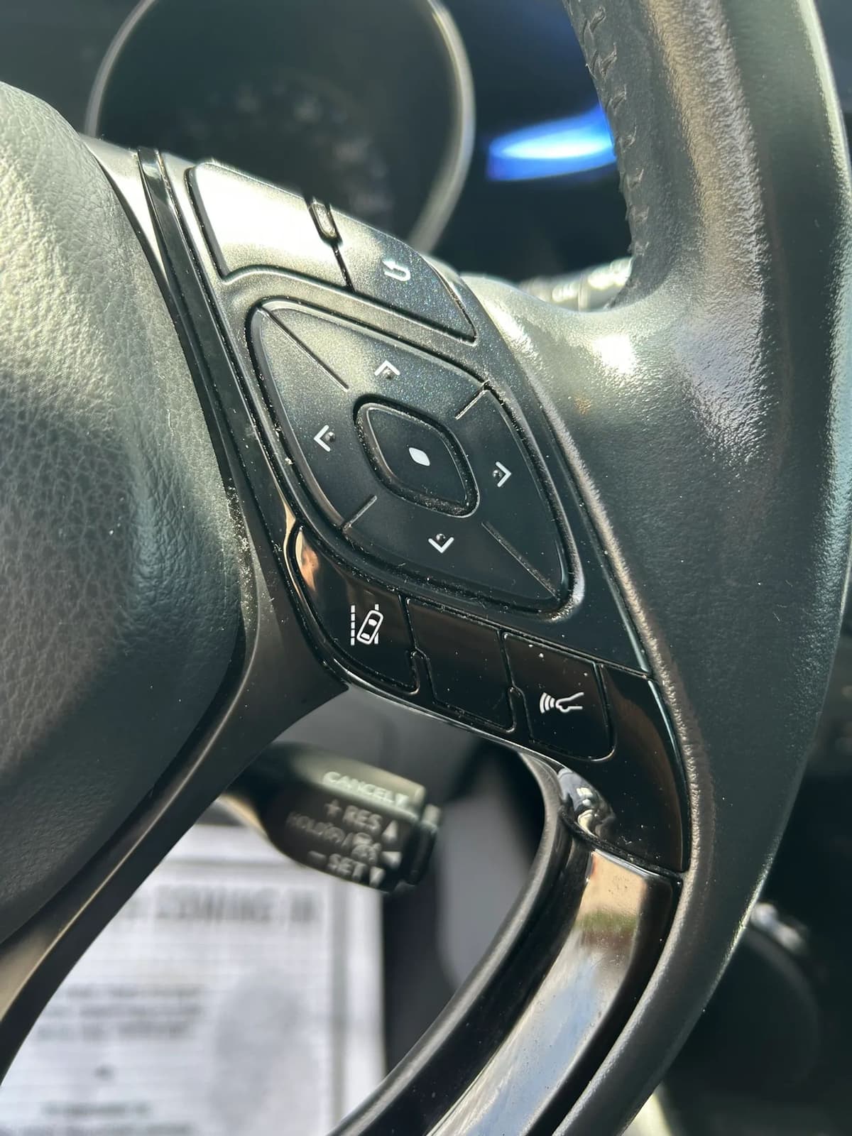 2021 Toyota C-HR 44