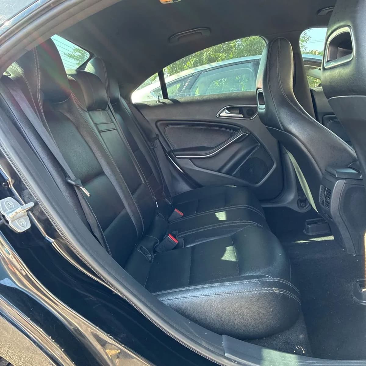 2016 Mercedes-Benz CLA-Class 37