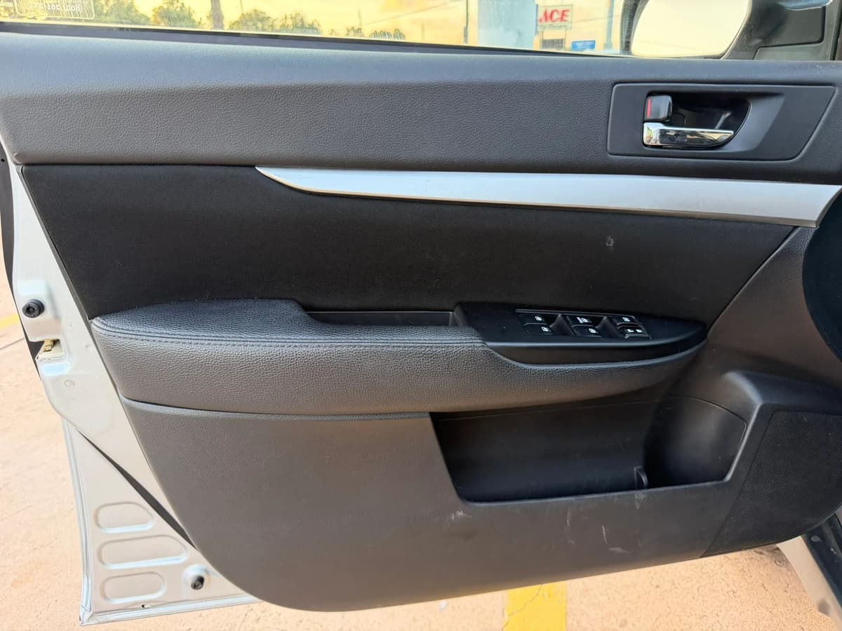 2014 Subaru Outback 66