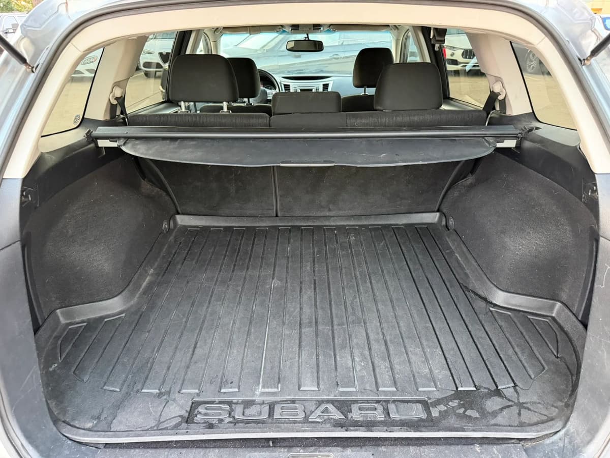 2014 Subaru Outback 102