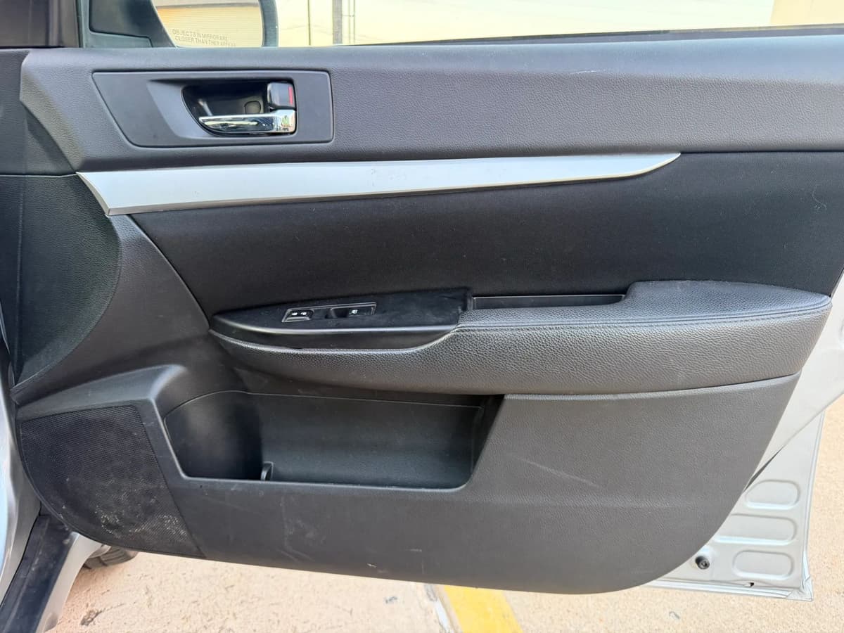 2014 Subaru Outback 76