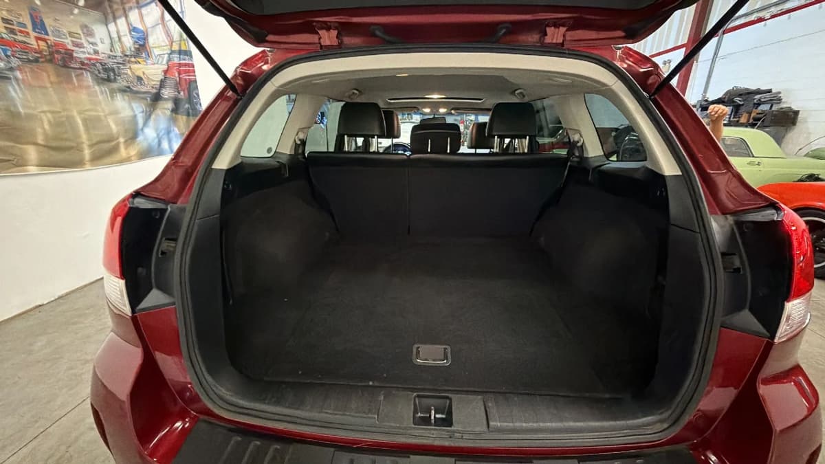 2014 Subaru Outback 104