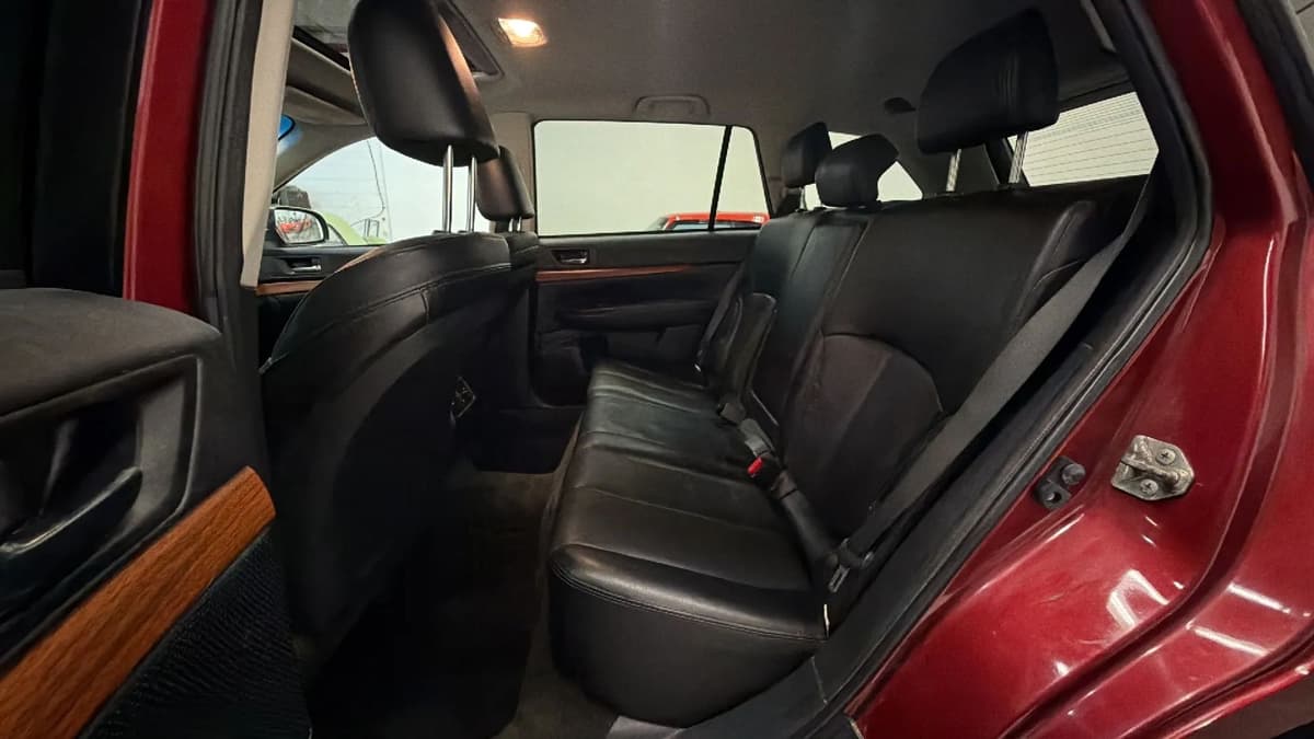 2014 Subaru Outback 101