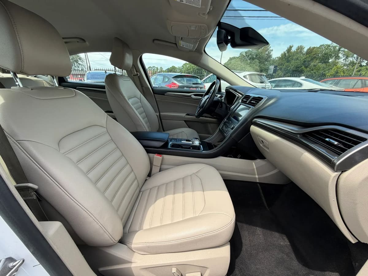2020 Ford Fusion 39