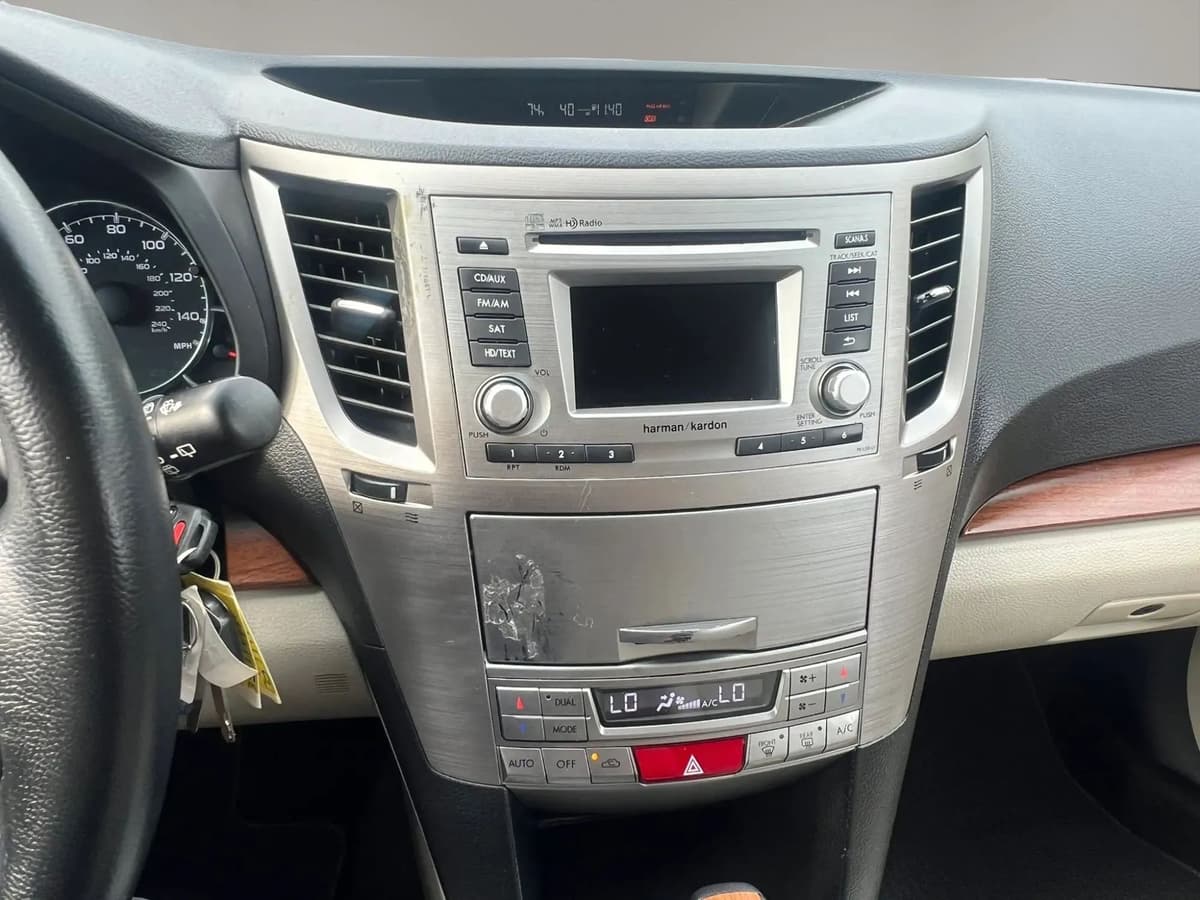 2014 Subaru Outback 52