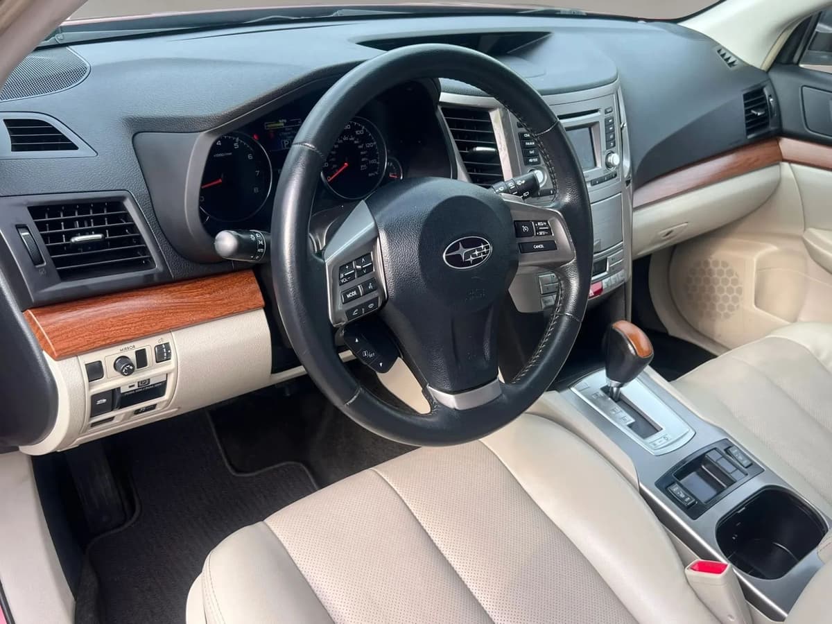 2014 Subaru Outback 45
