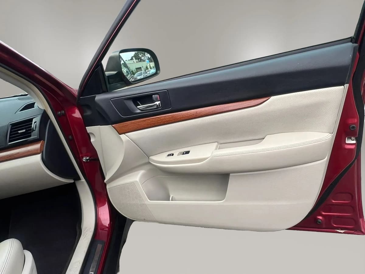 2014 Subaru Outback 58
