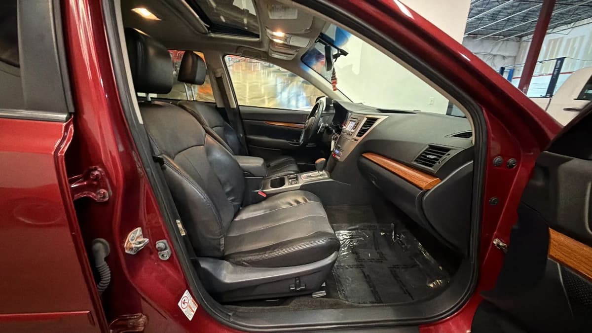 2014 Subaru Outback 109