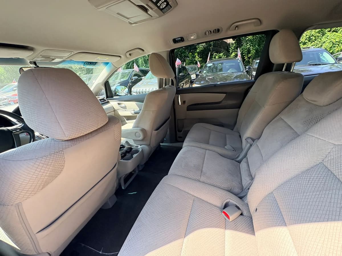 2017 Honda Odyssey 73