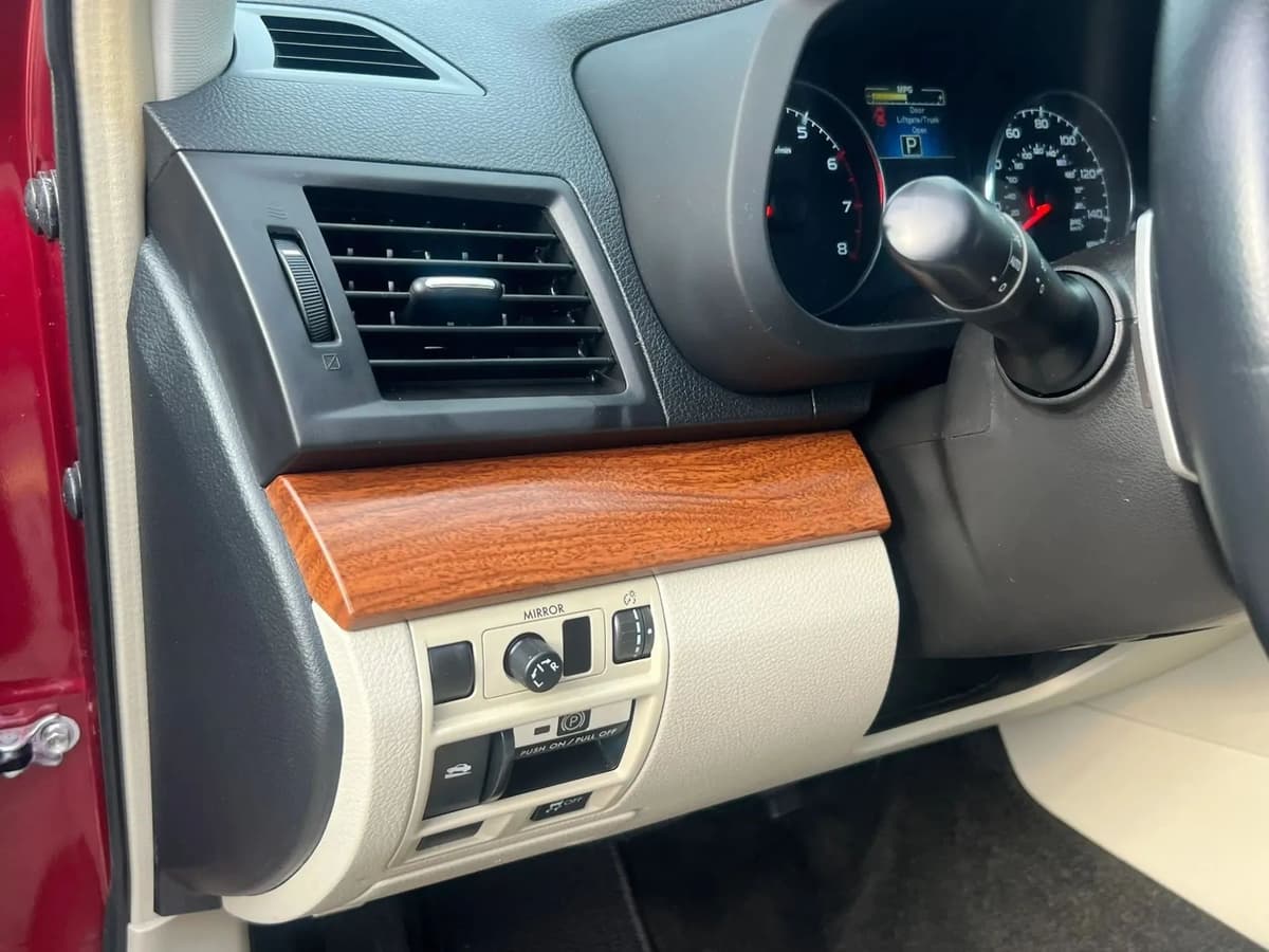 2014 Subaru Outback 44