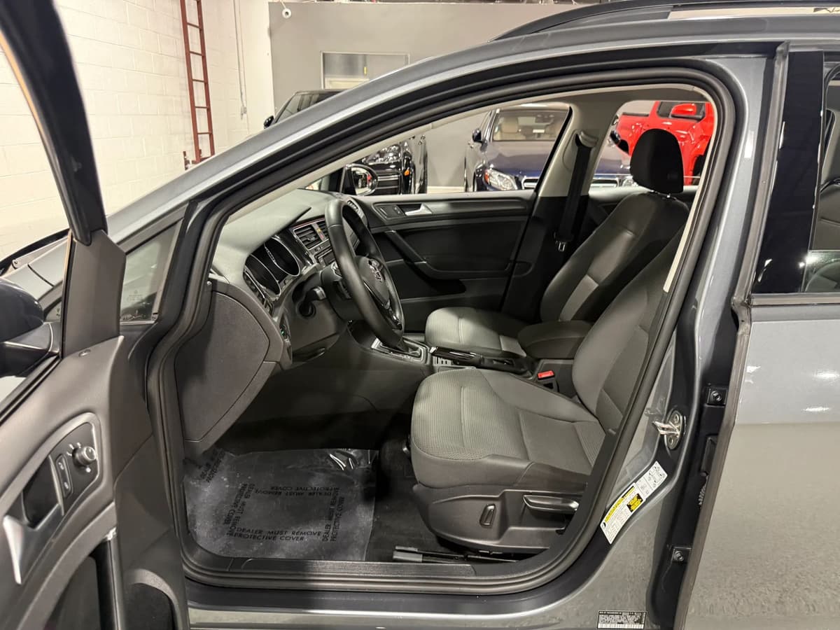 2018 Volkswagen Golf SportWagen 84