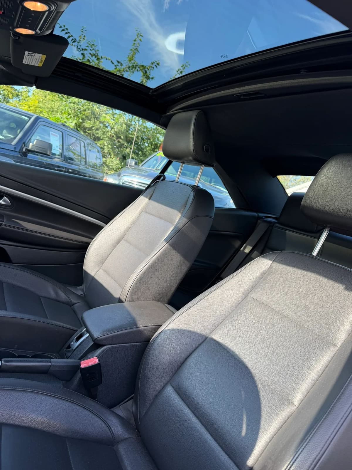 2015 Volkswagen Eos 32