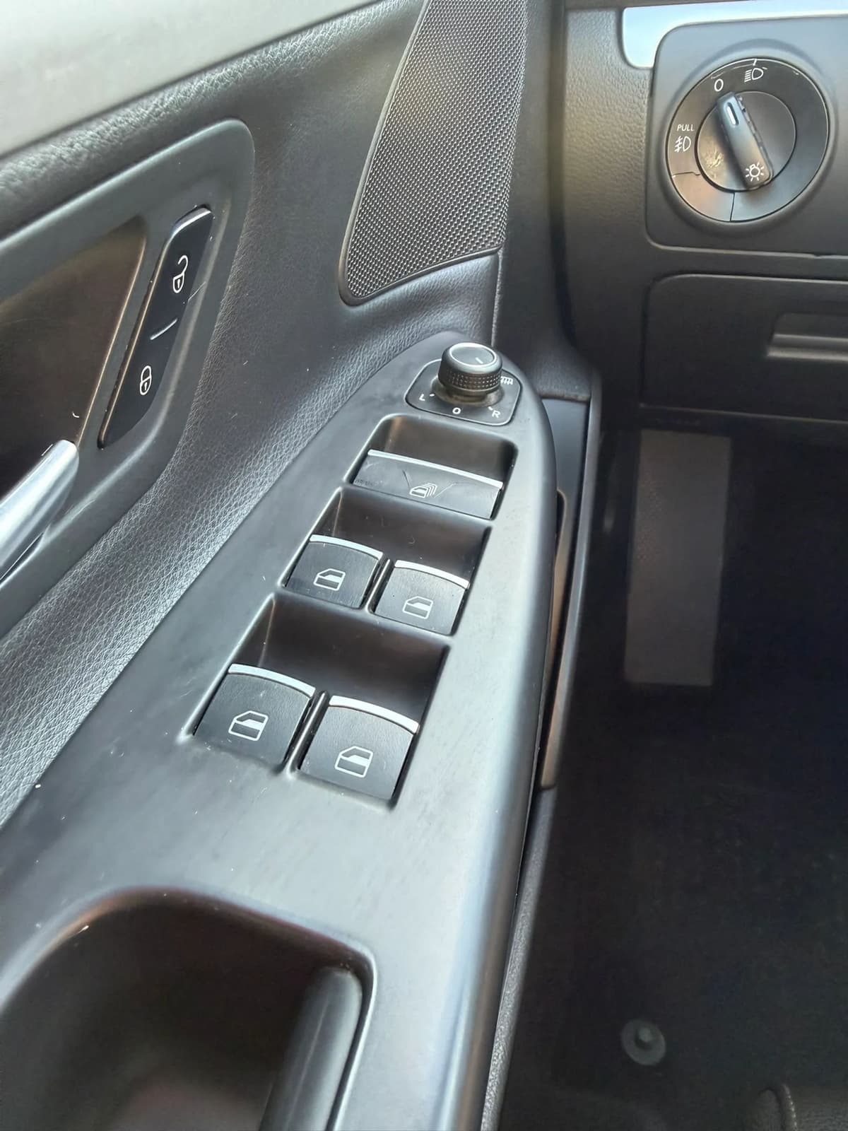 2015 Volkswagen Eos 29