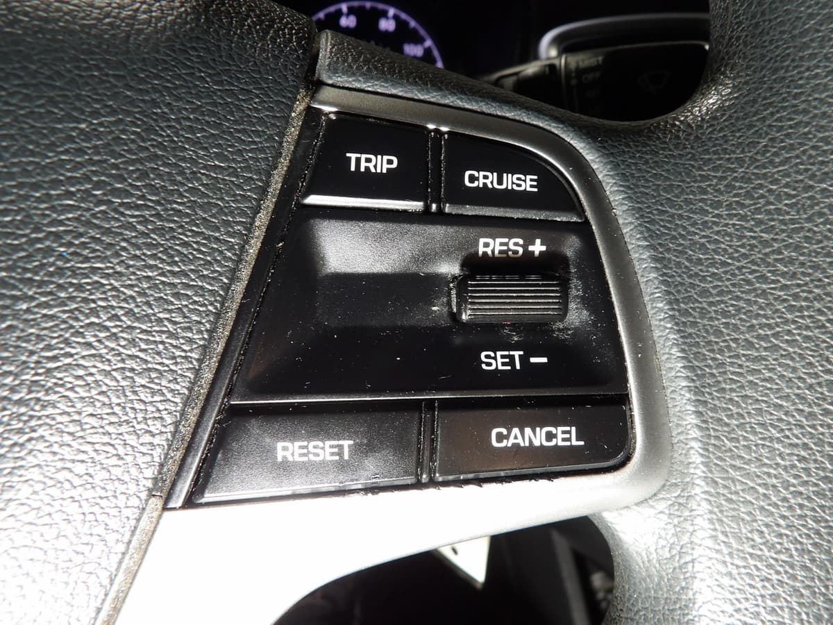 2021 Hyundai Accent 35