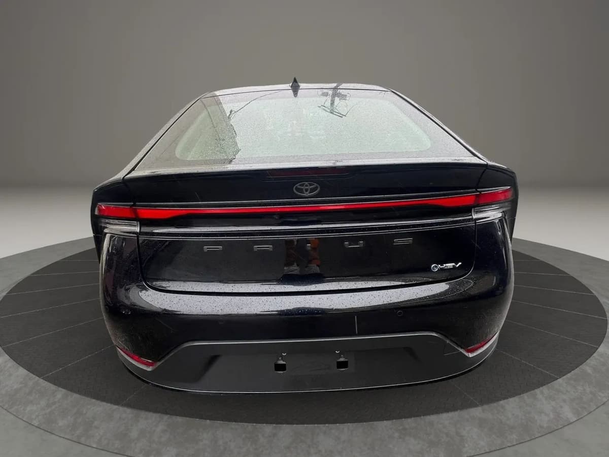 2026 Toyota Prius 33
