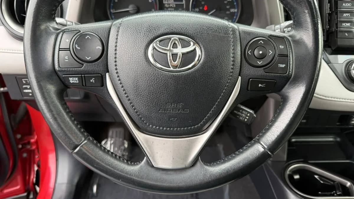 2017 Toyota RAV4 44