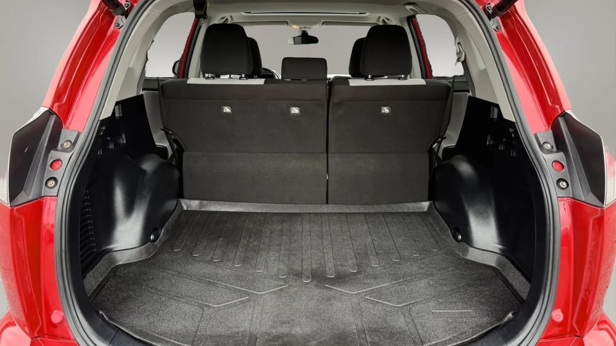 2017 Toyota RAV4 52