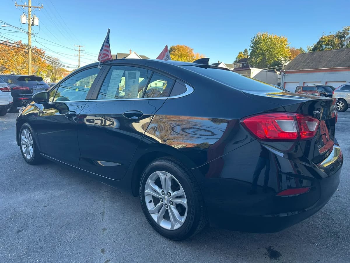 2019 Chevrolet Cruze 21
