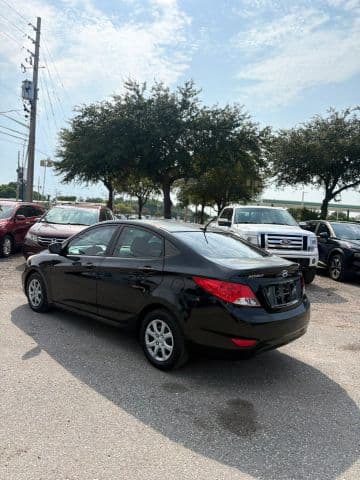 2014 Hyundai Accent 6