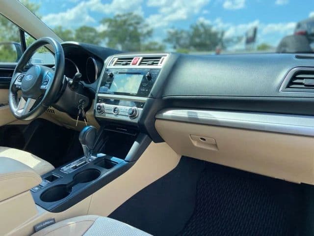 2015 Subaru Outback 17