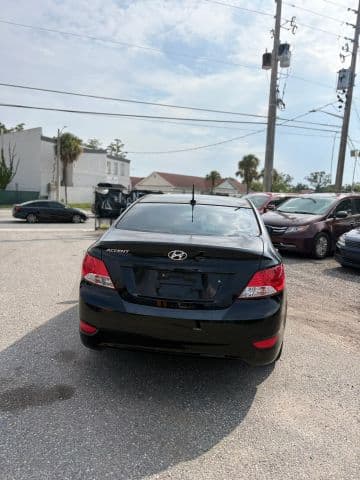 2014 Hyundai Accent 5