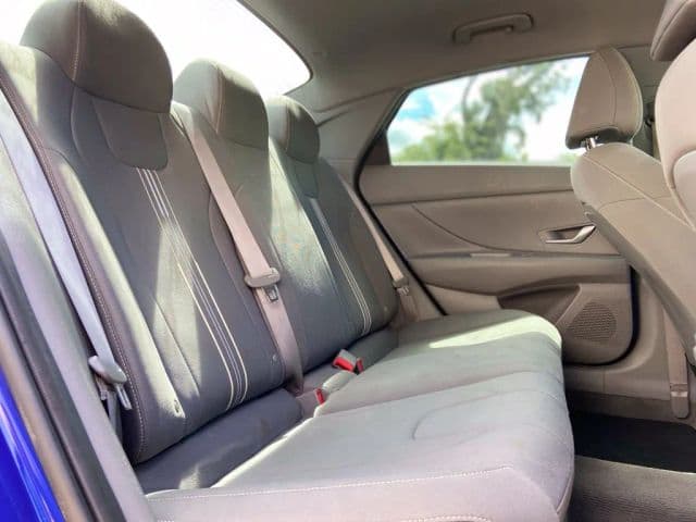 2021 Hyundai Elantra 25