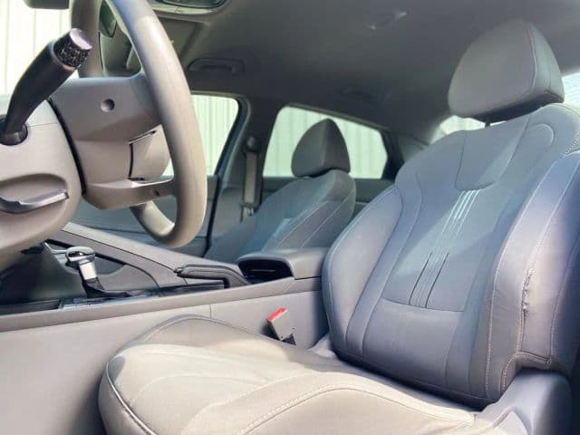 2021 Hyundai Elantra 16