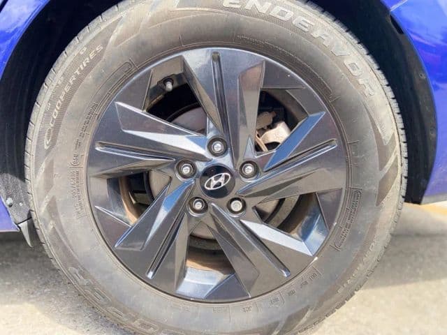 2021 Hyundai Elantra 11