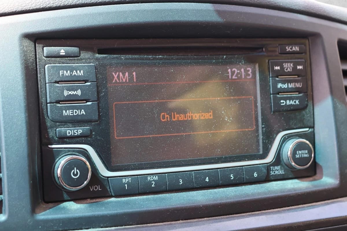 2016 Nissan Quest 13