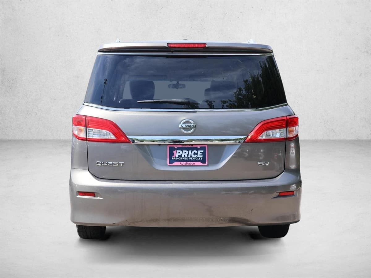 2016 Nissan Quest 5