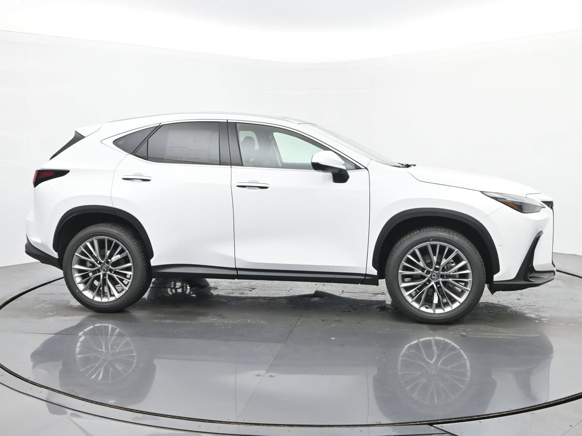 2026 Lexus NX Hybrid 5