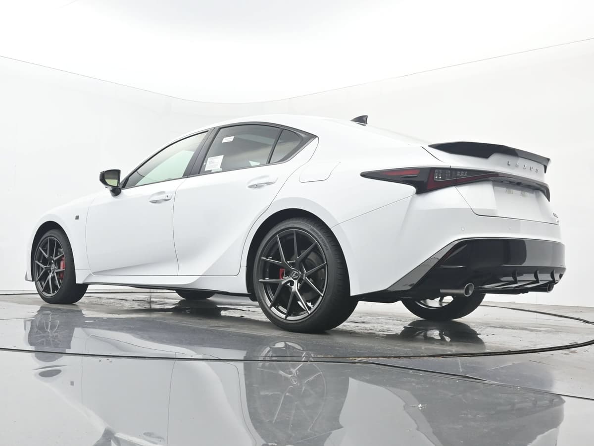 2026 Lexus IS 16