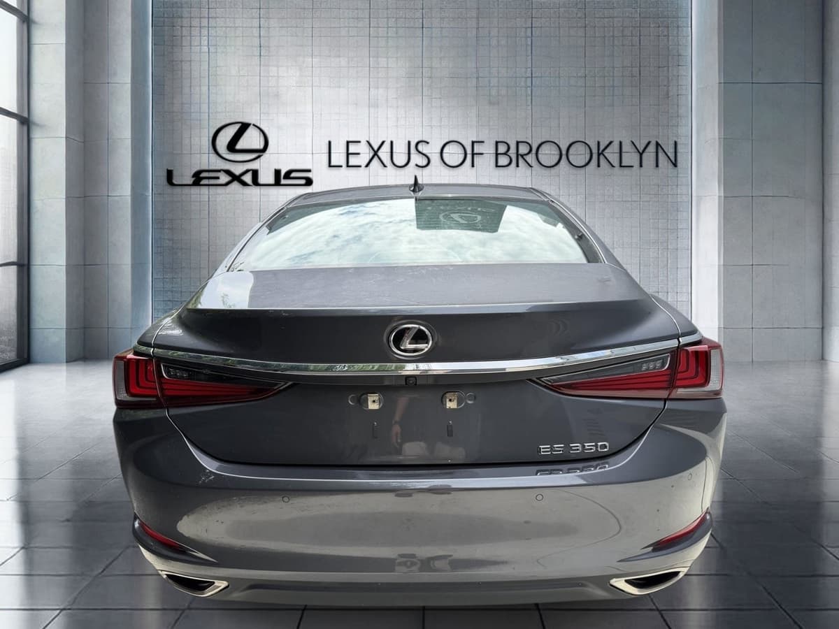 2024 Lexus ES 14