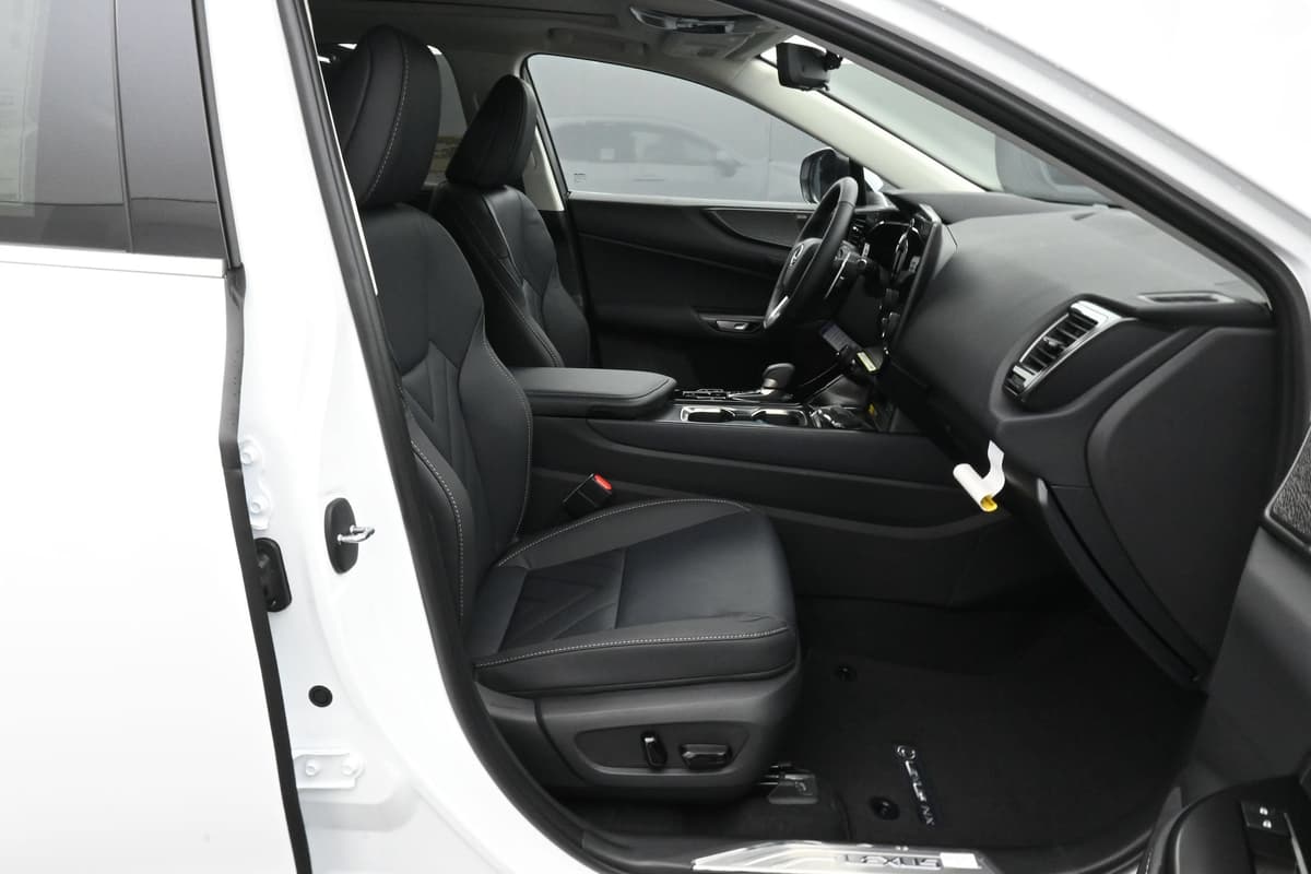2026 Lexus NX Hybrid 12