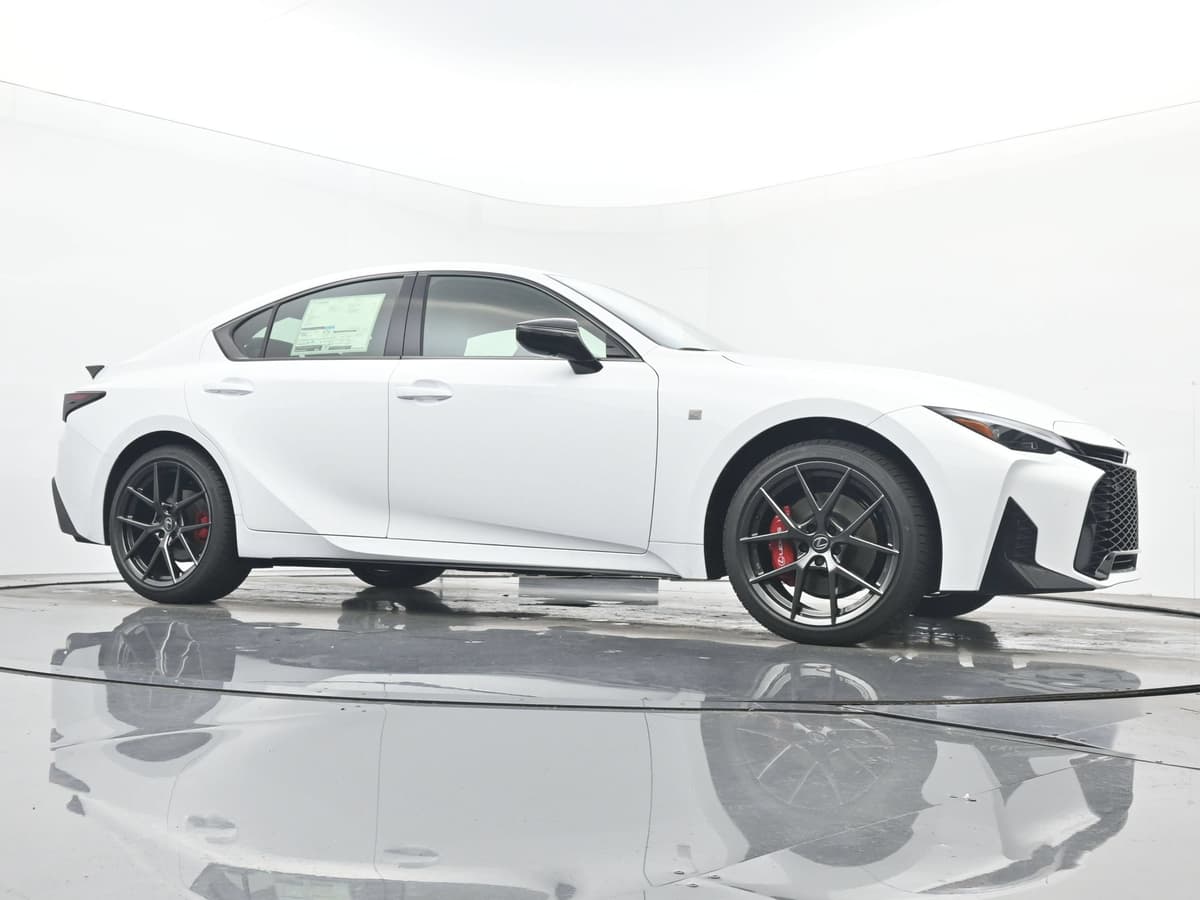 2026 Lexus IS 20