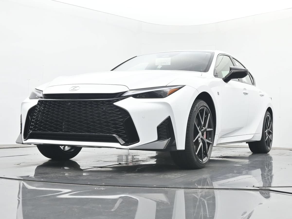 2026 Lexus IS 14