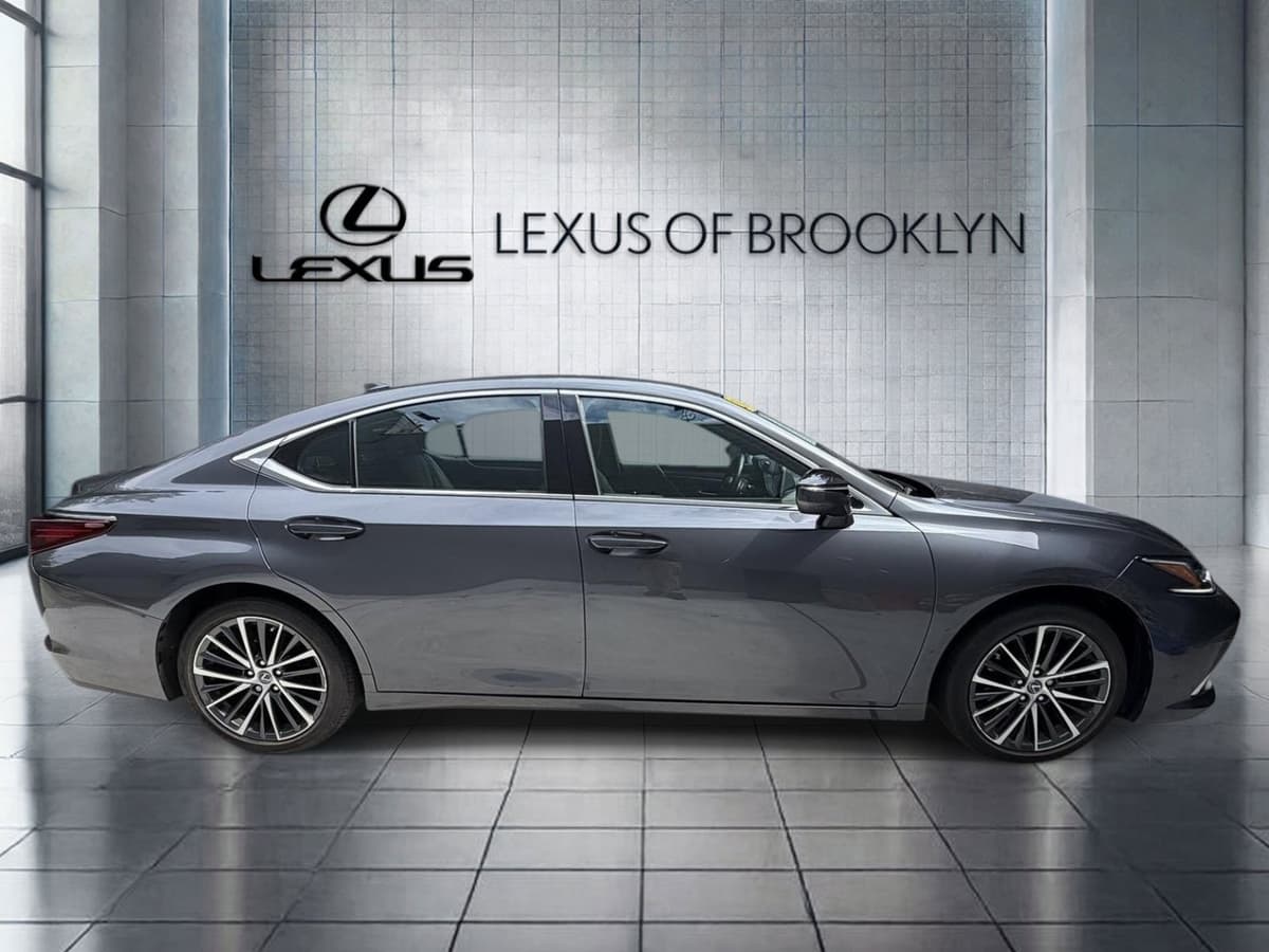 2024 Lexus ES 17
