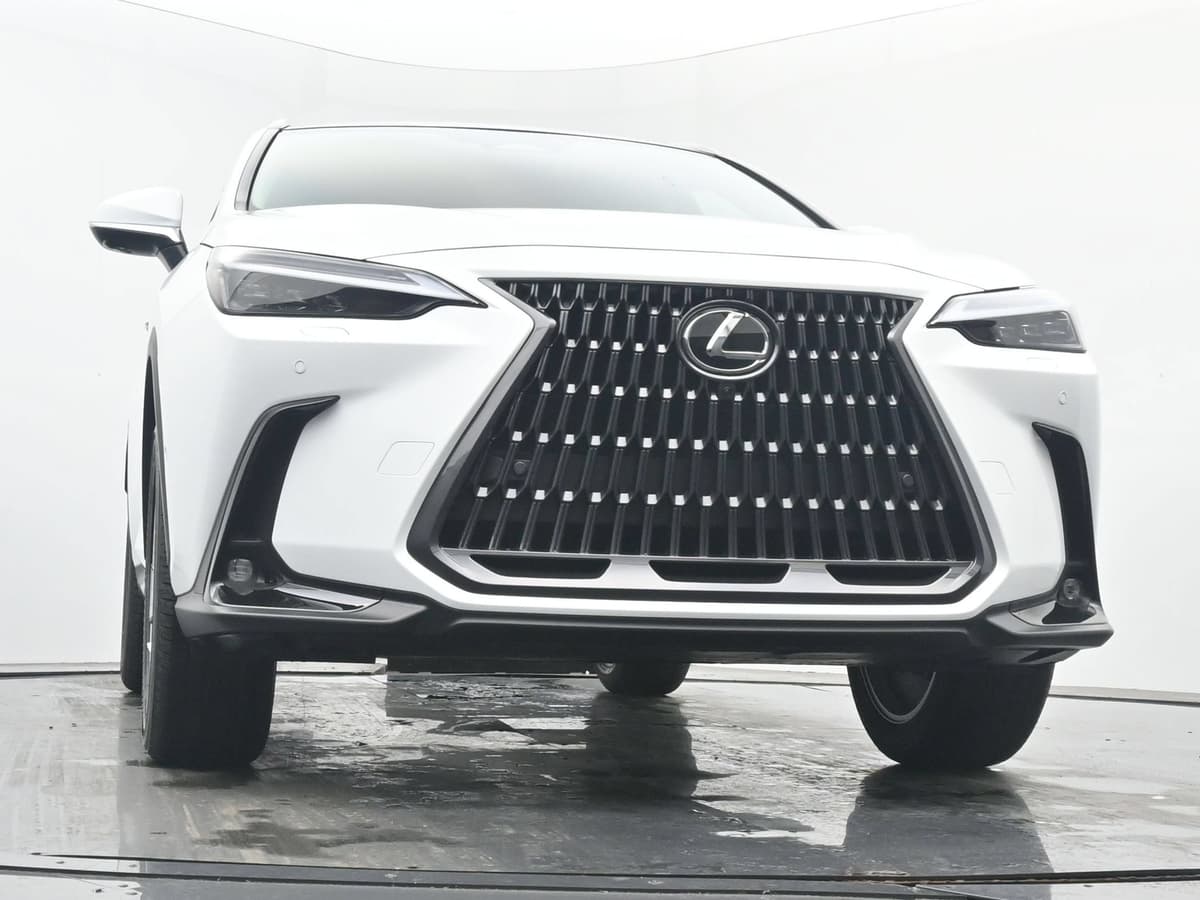 2026 Lexus NX Hybrid 21