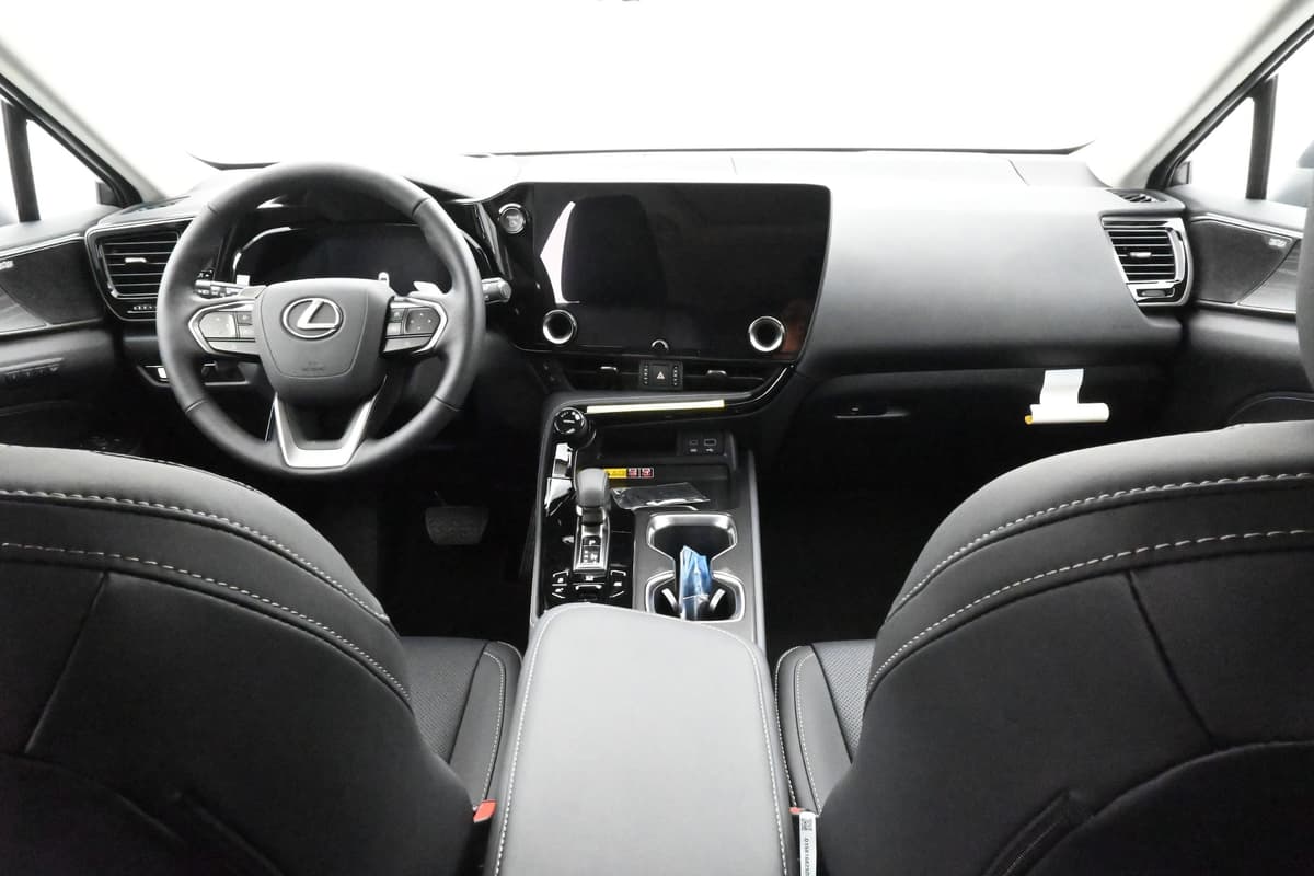 2026 Lexus NX Hybrid 8