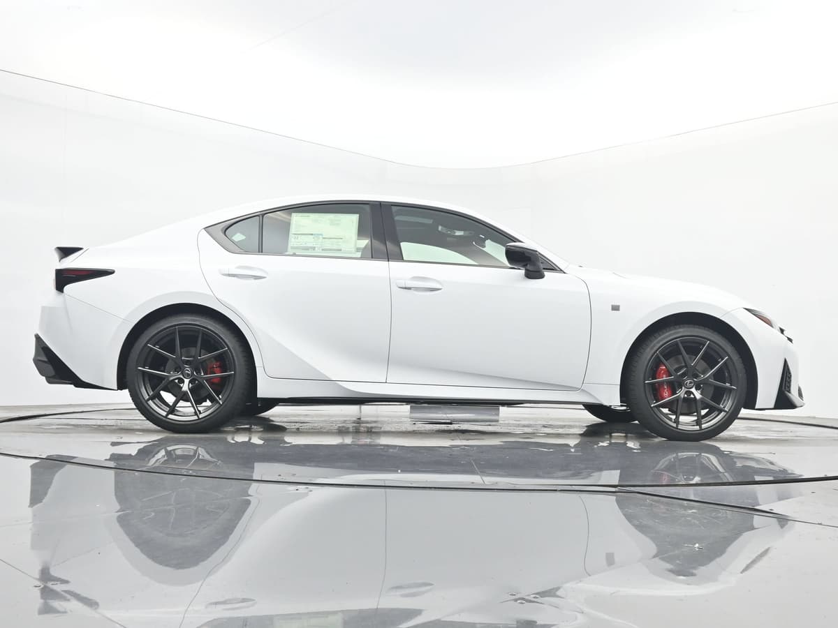 2026 Lexus IS 19