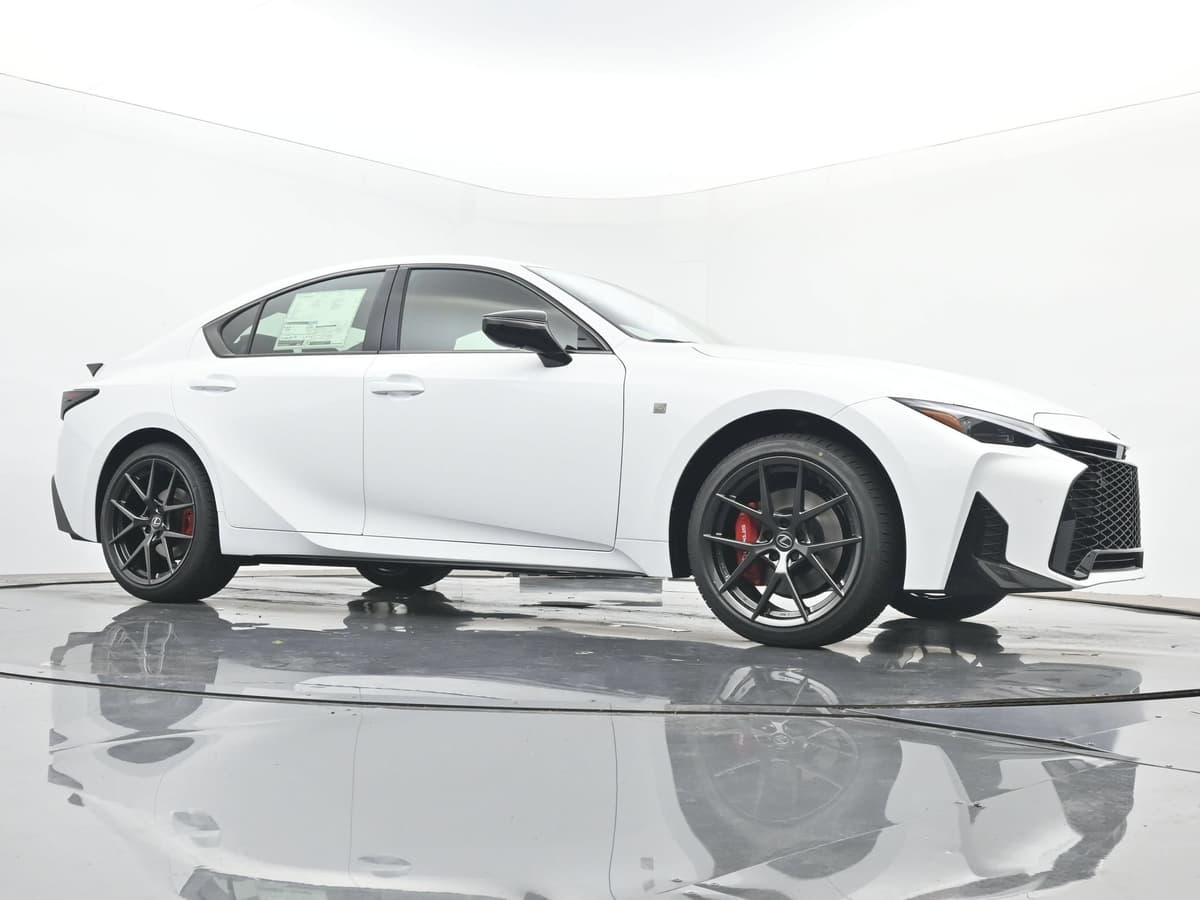 2026 Lexus IS 20