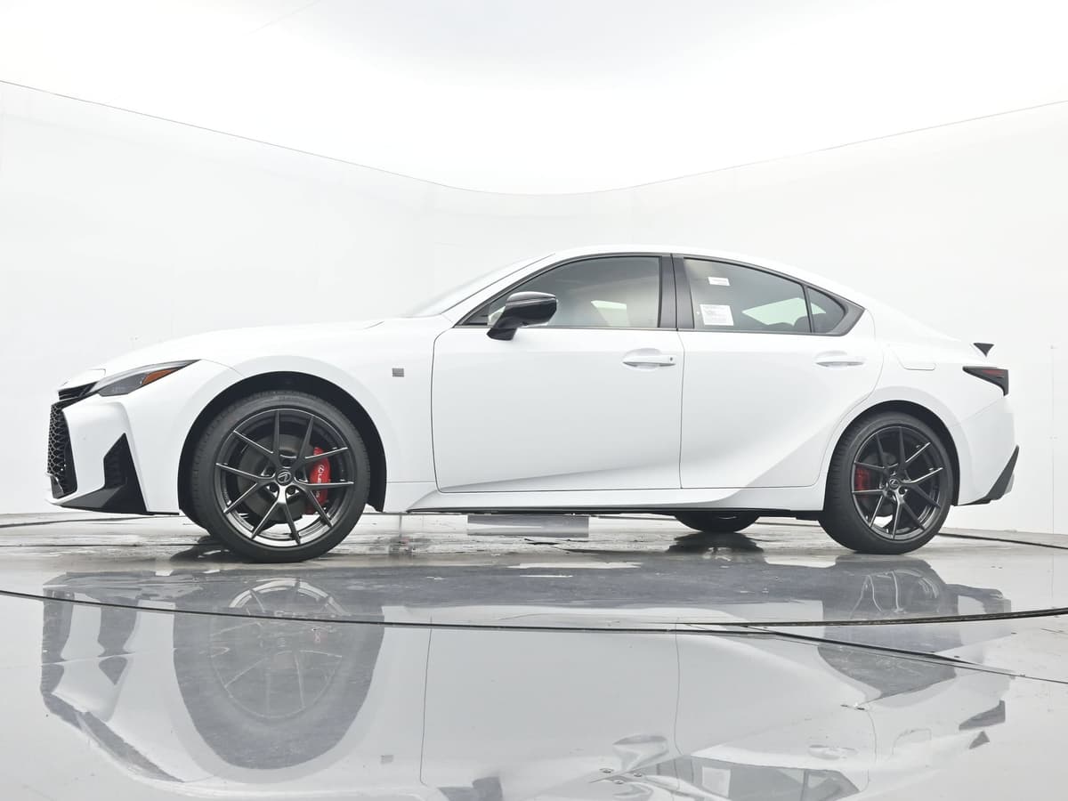 2026 Lexus IS 15