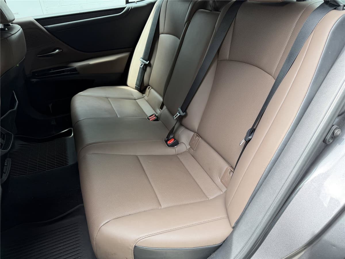 2024 Lexus ES 12