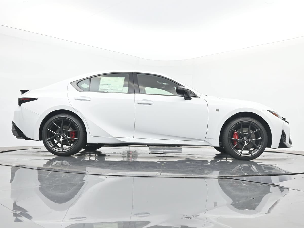 2026 Lexus IS 19