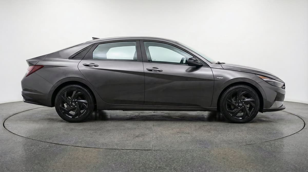 2026 Hyundai Elantra 9