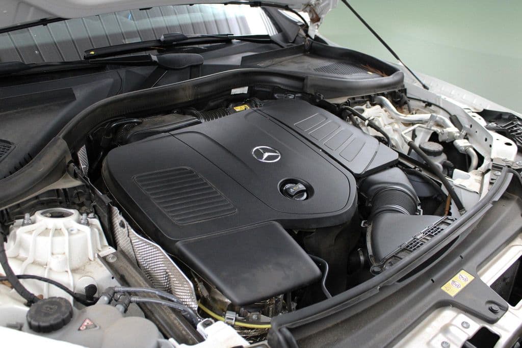 2025 Mercedes-Benz GLC 40