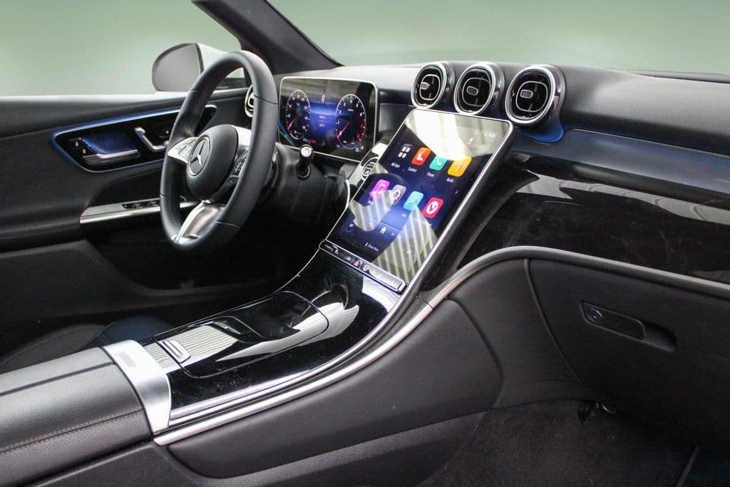 2025 Mercedes-Benz GLC 23