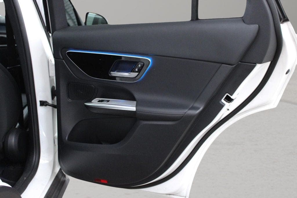 2025 Mercedes-Benz GLC 30